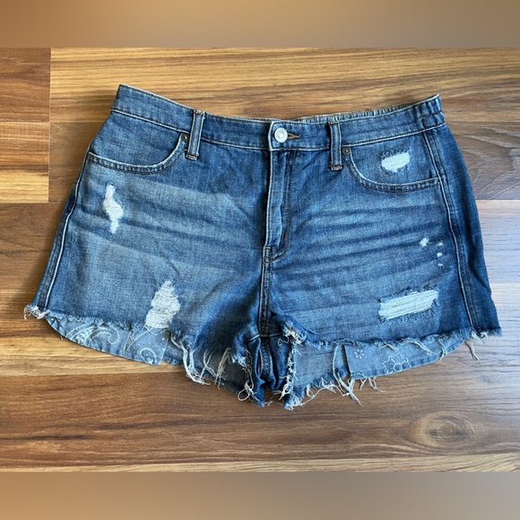 aerie Pants - Aerie Women's Blue Bandana Distressed Cut-Off Daydream Denim Short M | Blue